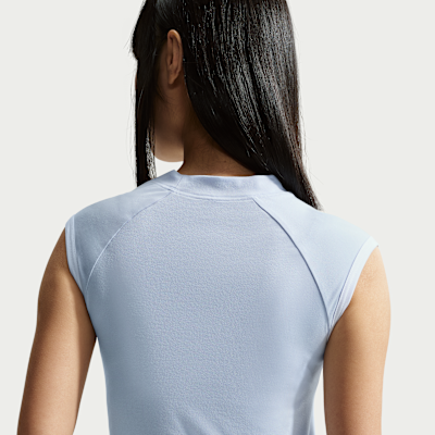 Nike Sportswear Women's Tight Sleeveless 1/4-Zip Top. Nike.com